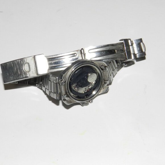 Vintage Watch Ref: 091-1000 Water Resistant 100M Swiss Made - Picture 5 of 16